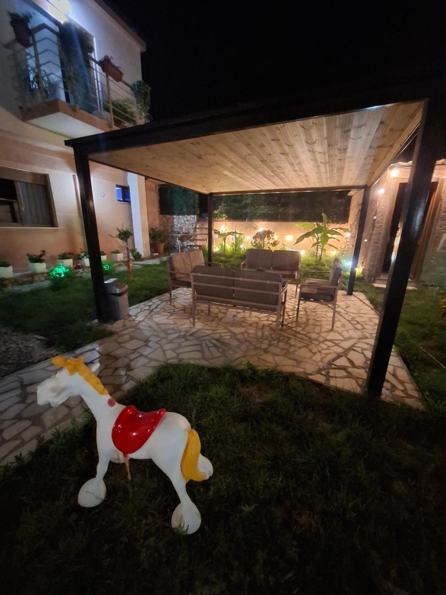 Vila Noar Vlore Luaran gambar